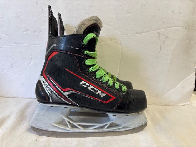 Black CCM JetSpeed FT340 Hockey Skates Regular Width Size 2 (Used)
