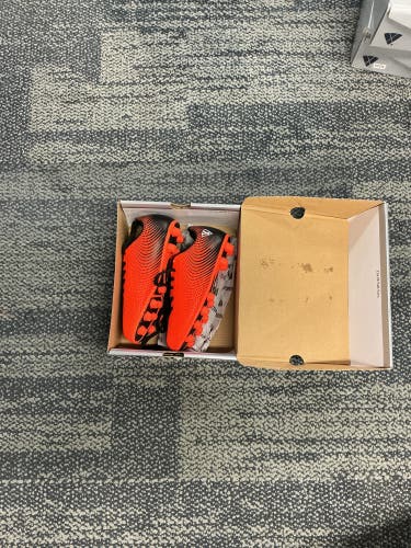 Kids 11K (Little Kids) Cleats (New)