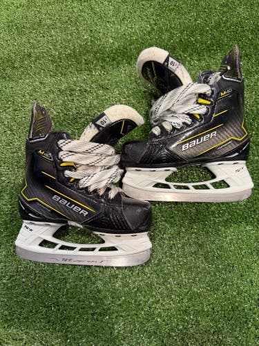 Youth Bauer Supreme M40 Hockey Skates 10 (Used)