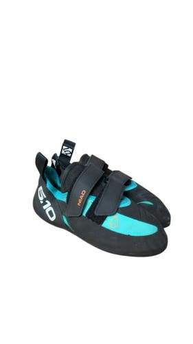 Five Ten NIAD Rock Climbing Shoes - Size 5.5