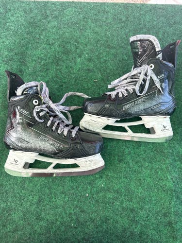 Intermediate Bauer Supreme M50 Pro Hockey Skates (Fit 1) Size 5 (Used)
