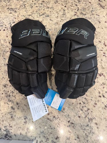 Bauer Supreme Mach Black Gloves 13" (New)
