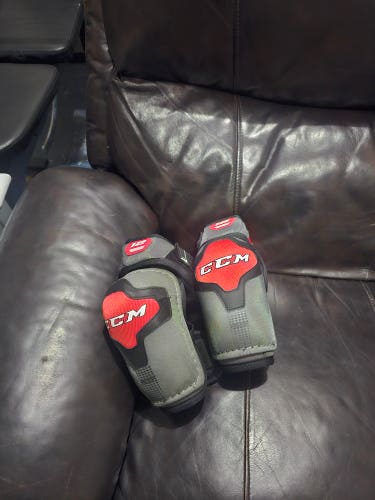 Senior Small CCM u+ 04 Elbow Pads (Used)