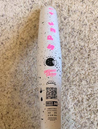 2026 Combat MFG Spec A1 Alloy BBCOR Certified Bat (-3) 29 oz 32" White Cookies & Cream