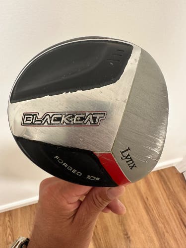 Men's Lynx Right Handed Driver 10.5 Loft Graphite Shaft (Used)