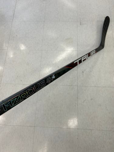 Junior True HZRDUS 9x4 Hockey Stick | LH P90TM "Tyson Jost"