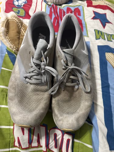 Gray Men's Size M 11.5 (W 12.5) Adult Nike React Infinity Run Shoes (Used)