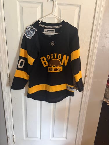 TUUKKA Rask 2015 winter classic jersey kids XL