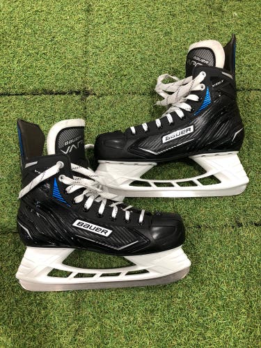 Senior Bauer Vapor VOLT Hockey Skates Regular Width 9.0 (New)