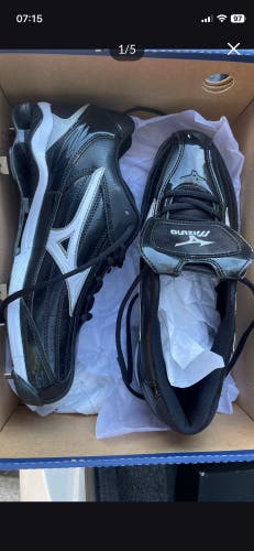 Black Unisex Size M 9.5 (W 10.5) Mizuno Metal Cleats (New)