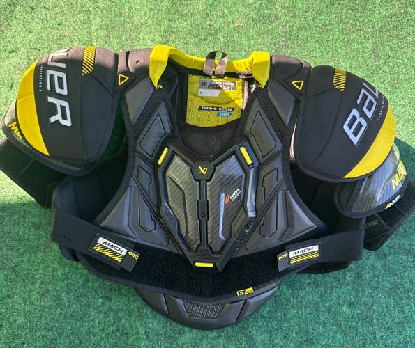 Bauer Supreme Mach Shoulder Pads (Used) | Junior Medium