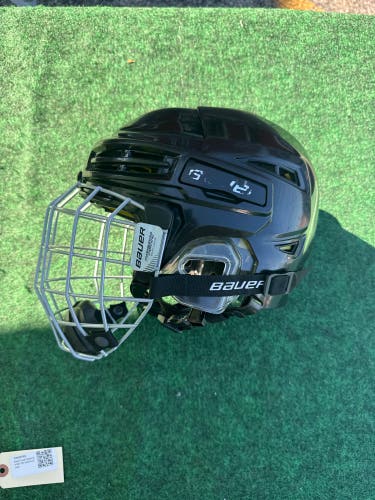 Black Youth Bauer Re-Akt 100 Helmet (Used)