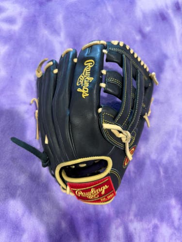 Black Rawlings Select Professional RH Outfield Baseball Glove 12.5" (Used)