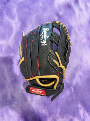 Black Rawlings Highlight Series RH Outfield Baseball Glove 11.5" (Used)