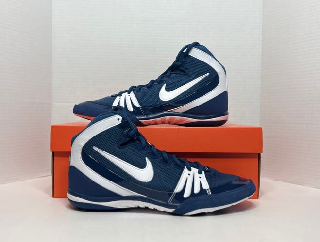 Men’s Size 9.5 (11.0 W) Nike Freek Men's Wrestling Shoes 316403-411 Navy White (New)