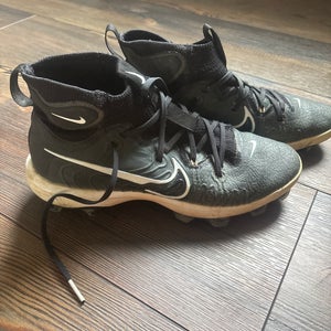 Men's Size M 9.5 (W 10.5) Nike High Top Molded Cleats (Used)