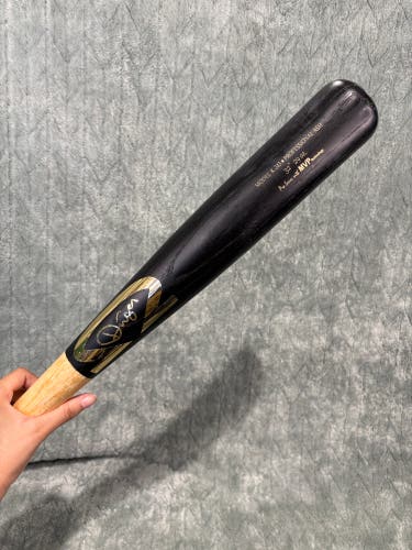 Dinger Bats Bat (-3) Ash 29 oz 32" (Used)