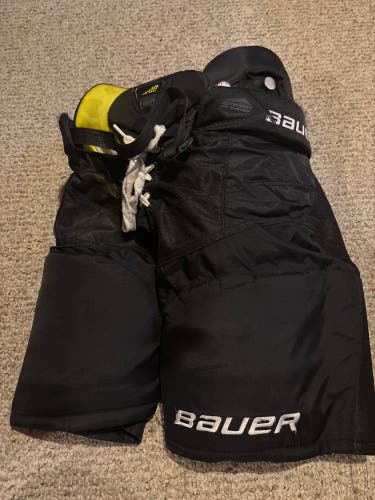 Youth Large Bauer Supreme Ultrasonic Hockey Pants (Used)