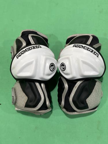 Used Medium Maverik Arm Pads