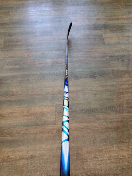 Intermediate Bauer Vapor Flylite Left Hand Hockey Stick P92 65 Flex (New)