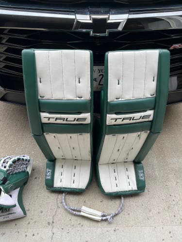 34" 2025 True L87 Regular Goalie Full Set (Used)