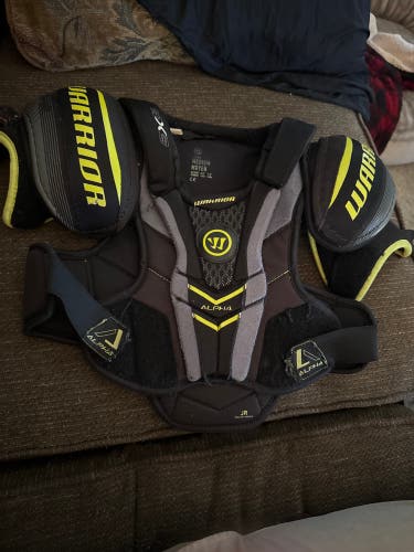 Medium Junior Warrior Alpha QX3 Shoulder Pads (Used)