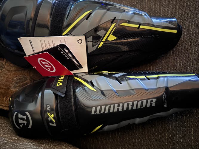 Junior Warrior Alpha LX 30 11" Shin Pads (New)