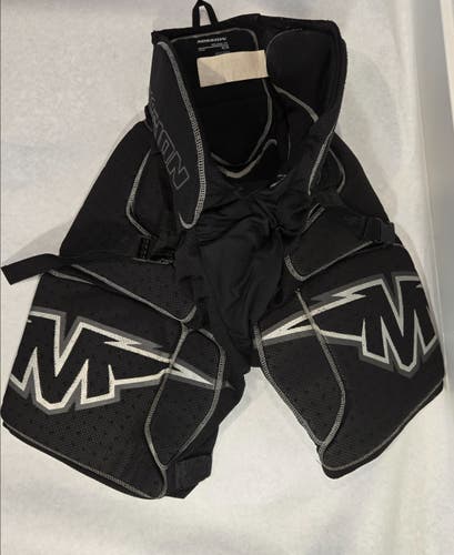Mission Inline Hockey Girdle Medium VERY GOOD CONDITON