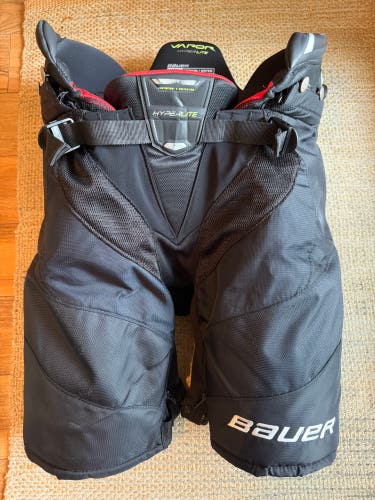 Intermediate Medium Bauer Vapor Hyperlite Hockey Pants (Used)
