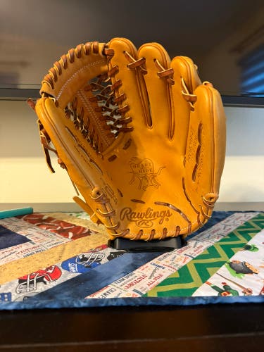 2024 Rawlings Heart of the Hide R2G RH Baseball Glove 11.75" (Used)