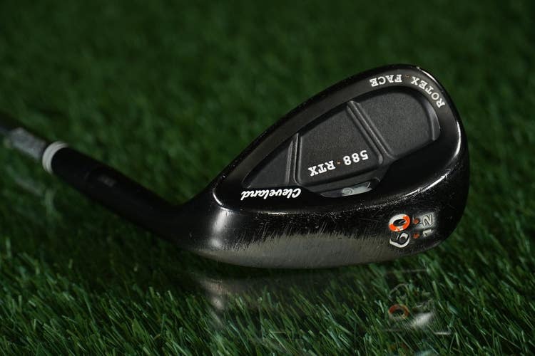 Cleveland 588 RTX 60 12 Lob Wedge Black Dynamic Gold Wedge Flex Steel Shaft RH