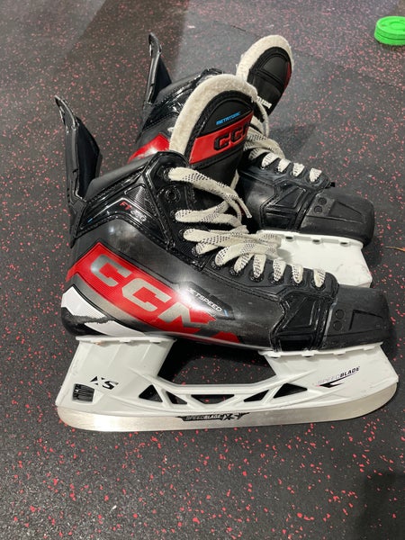 Black 2023 CCM JetSpeed FT680 Hockey Skates Regular Width 9 (Used)