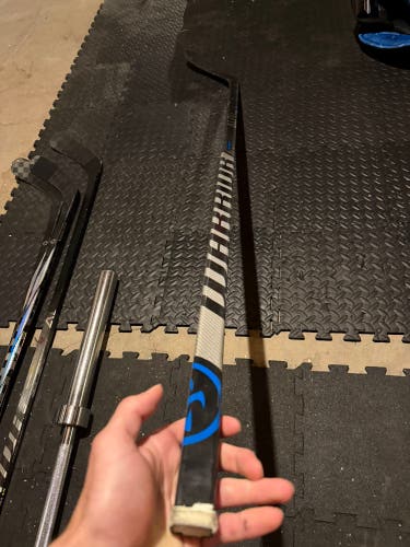Senior Warrior Alpha LX2 Left Hand Hockey Stick Mid Pattern 85 Flex Pro Stock (Used)