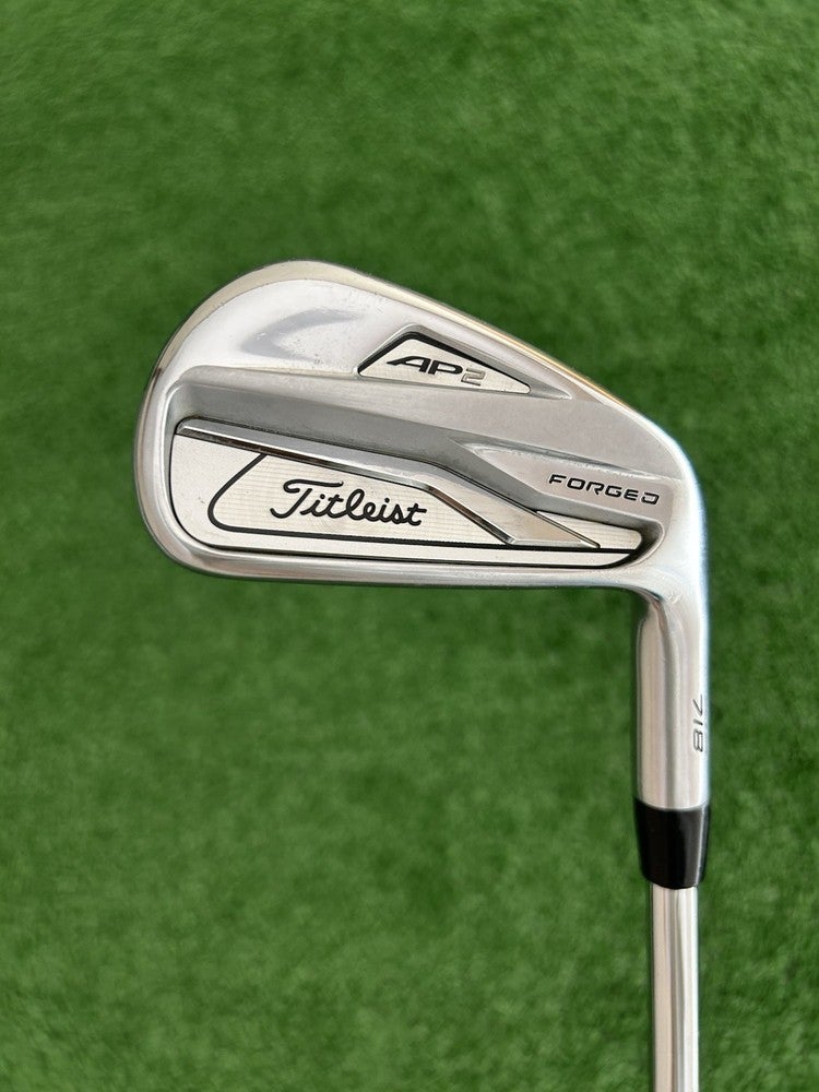Titleist AP2 718 Forged Iron Set 5-P / True Temper AMT White Stiff