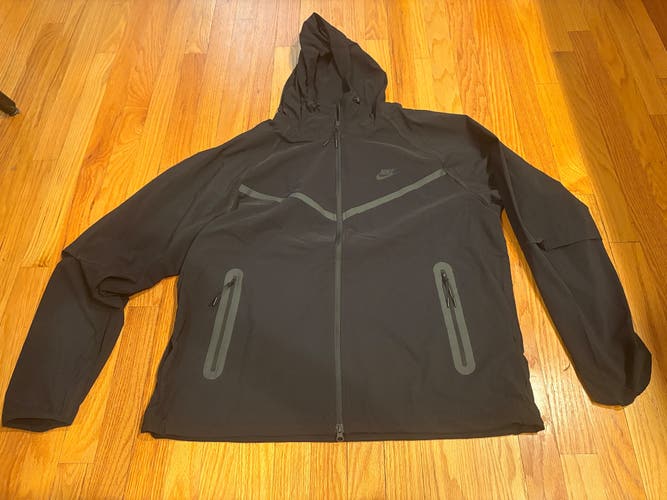 Nike Tech Windrunner Full Zip Jacket Men’s Large $130 Retail Brand New