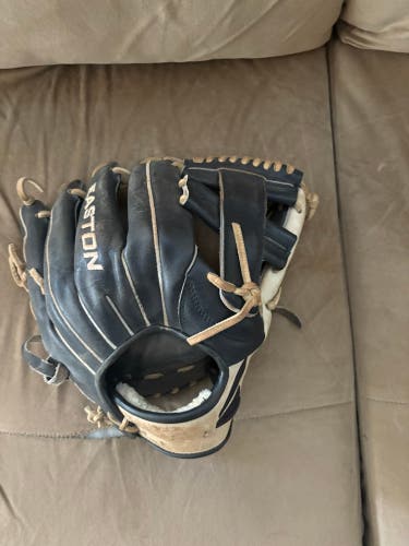 Easton Professional Collection RH Infield Baseball Glove 11.75" (Used)