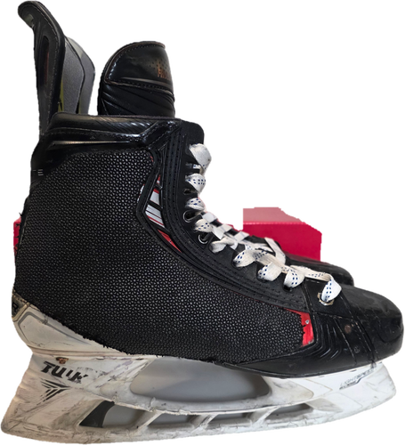 Red Bauer Vapor Hyperlite 2 Hockey Skates Pro Stock 9.5 (Used)