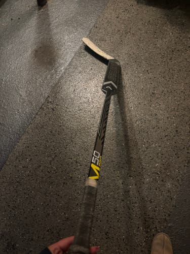 Senior Bauer Supreme M50 Pro Regular Goalie Stick 25" Paddle (Used)