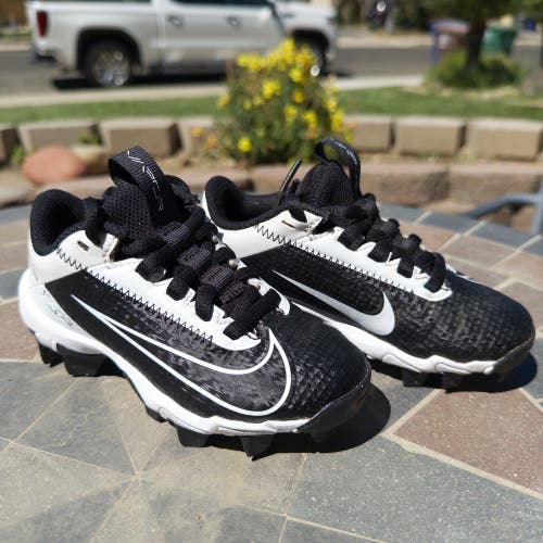 Nike 10C Kid’s Football Cleats Vapor Edge Shark Low Top Molded Cleats