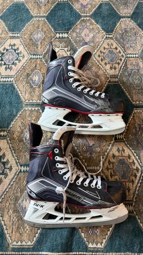 Bauer Hockey Skates Regular Width 8.5 (Used)