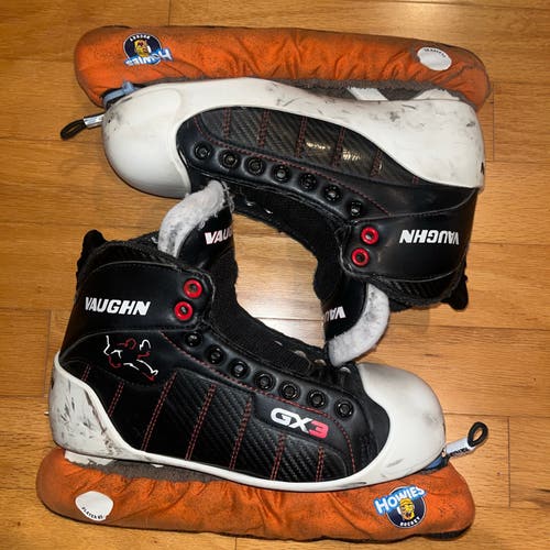 Vaughn GX3 Hockey Goalie Skates 7.5 (Used) fit like a 9.5-10 US shoe