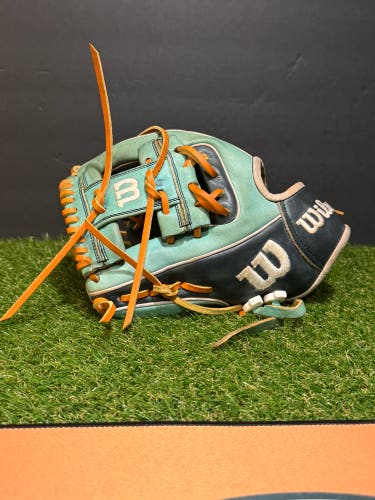 2021 “Better Baseball Exclusive” Wilson A2000 LH Infield Baseball Glove 11.25" (Used)