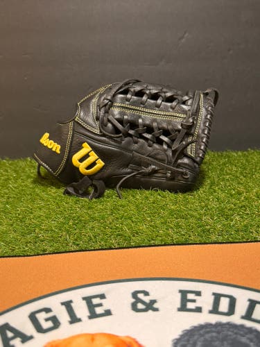 ***Like New*** 2025 Wilson A950 RH Infield Baseball Glove 11.75" (Used)