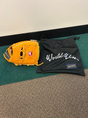 Limited Edition Haga Mizuno World Win RH Baseball Glove 11.25" (New)
