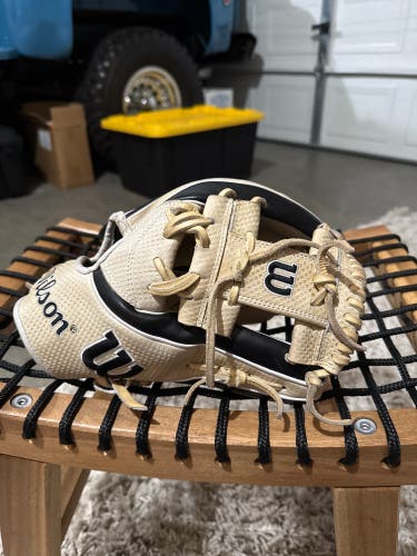 2019 Wilson A2K RH Baseball Glove 11.75" (Used)
