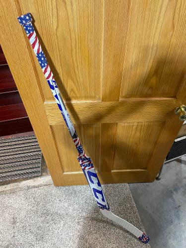 Senior CCM Extreme Flex 5.9 Regular Goalie Stick 26" Paddle (Used)