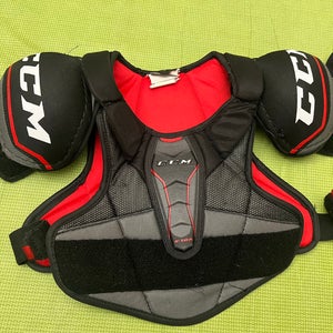 Medium Junior CCM JetSpeed Xtra Shoulder Pads (Used)