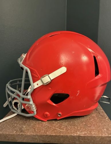 Riddell Red Football Helmet Size Large L SEI Certified Meets NOCSAE Standard