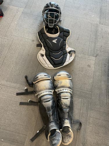 Used Easton 3 PIECE CATCHERS SET Catchers Equipment Other 11614-S000241418