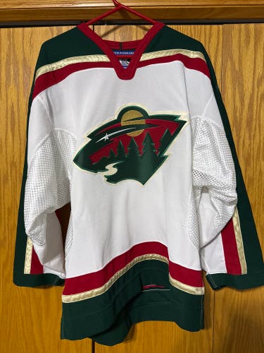 White Size 48 Adult Unisex Reebok Jersey (Used)